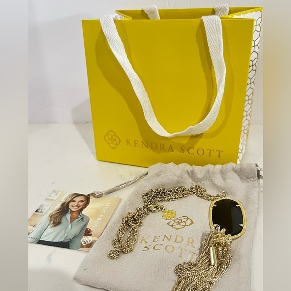 Kendra Scott Jewelry - NWT✨KENDRA SCOTT NECKLACE with black pendent🖤 ⭐️GOLD NECKLACE ⭐️
